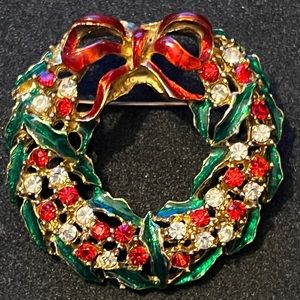 Christmas Wreath Brooch